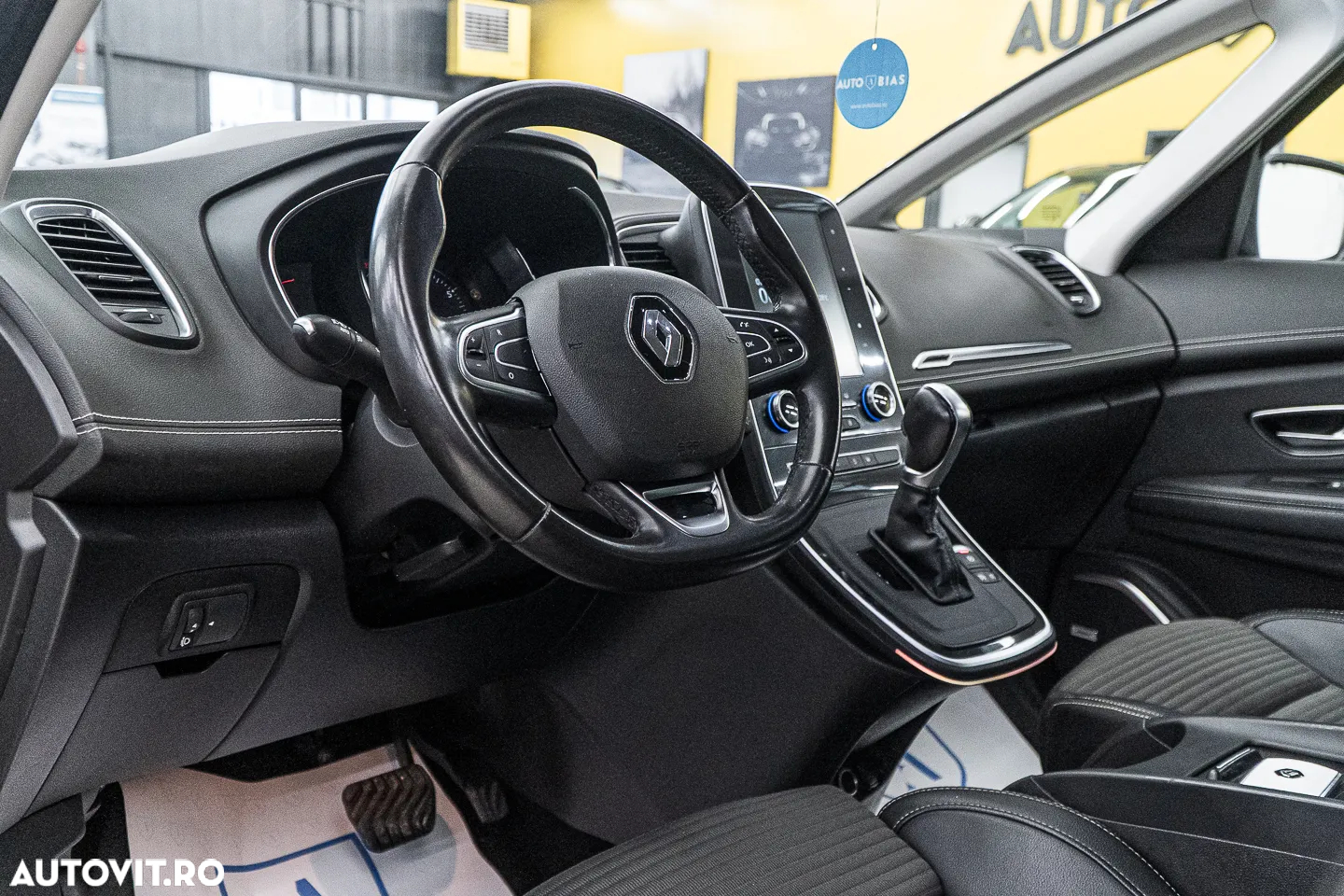 Renault Grand Scenic TCe 140 GPF EDC BOSE EDITION - 6