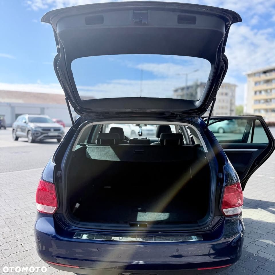 Volkswagen Golf - 3
