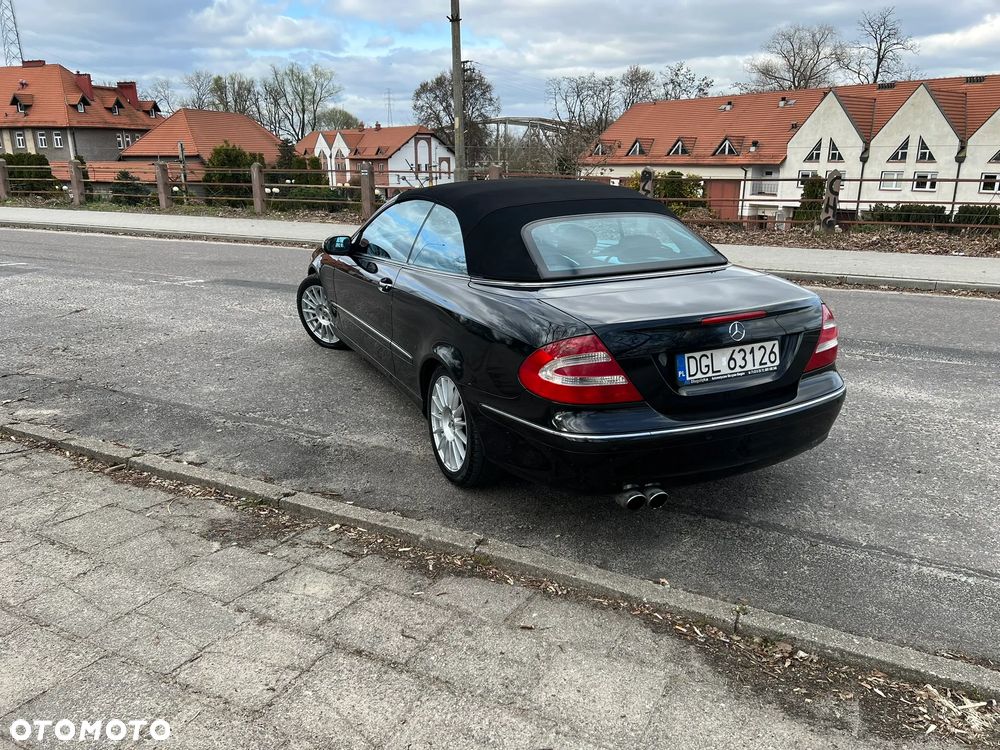 Mercedes-Benz CLK - 4