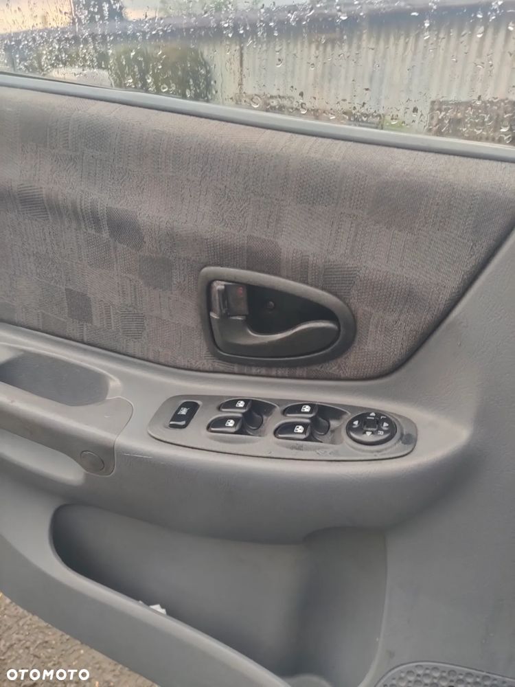 Hyundai Accent - 13