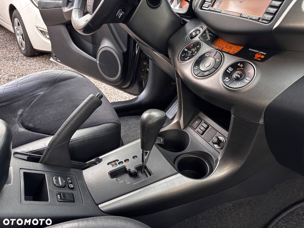 Toyota RAV4 2.0 VVT-i Prestige NAVI MS - 8