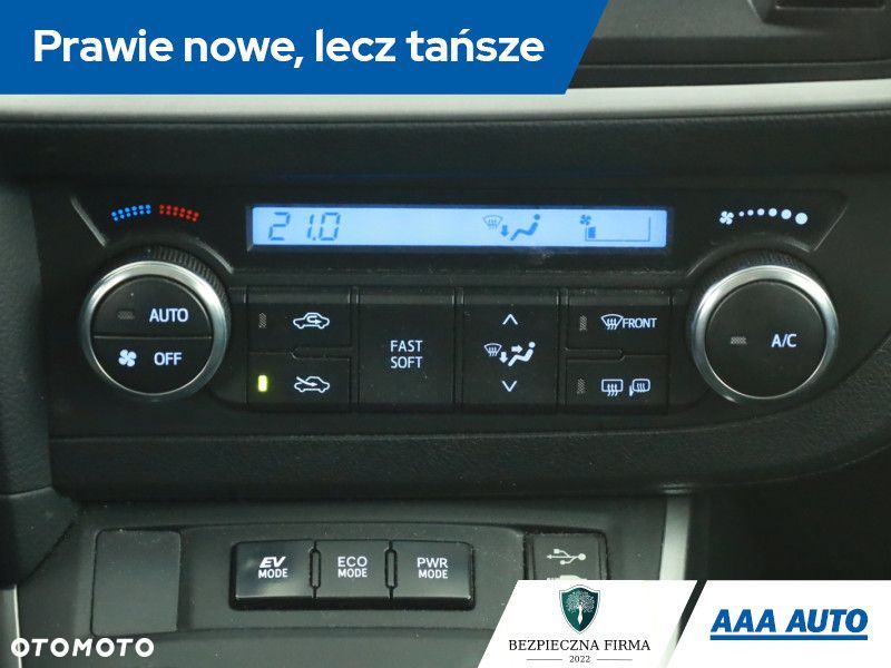 Toyota Auris - 12