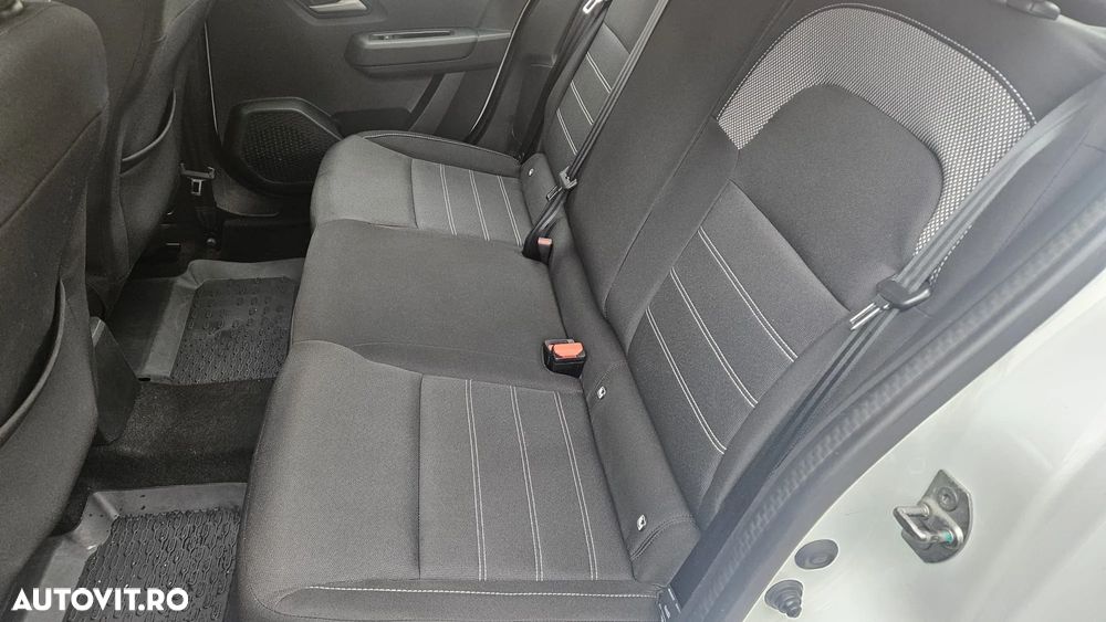 Dacia Logan TCe 90 CVT Comfort - 17