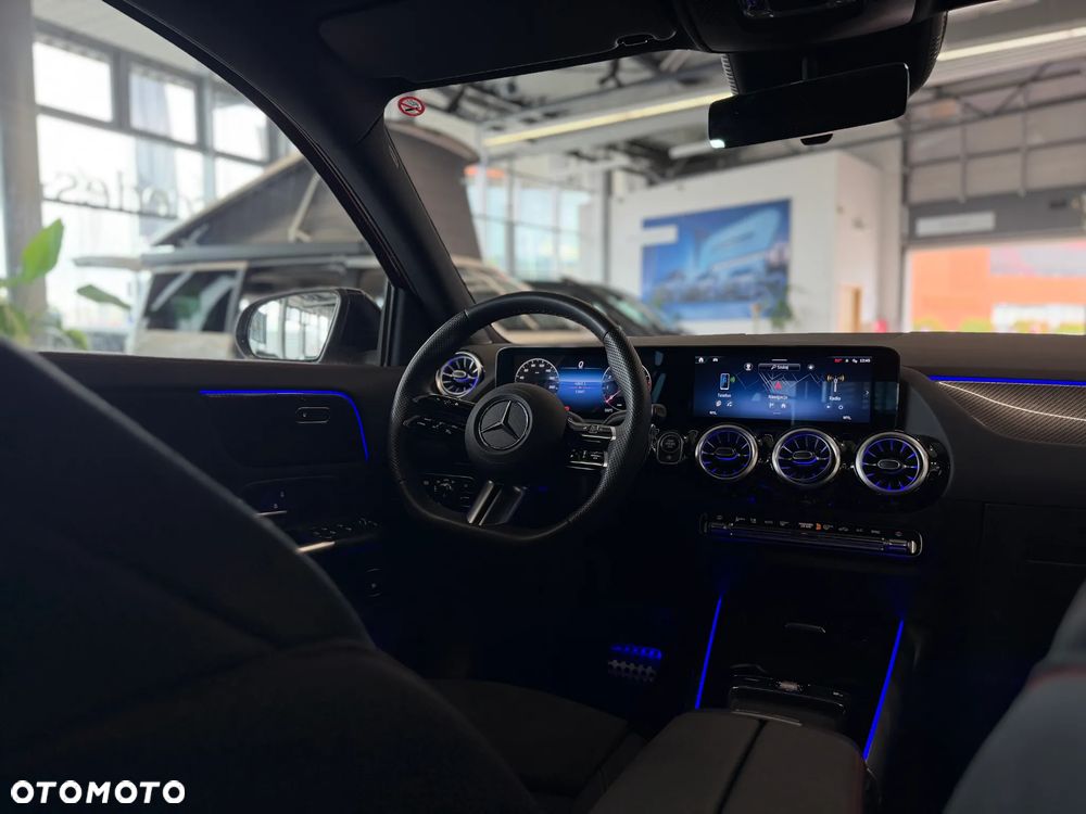 Mercedes-Benz GLA 200 mHEV AMG Line 7G-DCT - 13