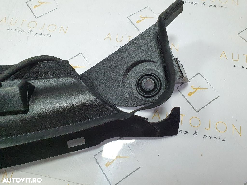Grila stergator MERCEDES-BENZ C-CLASS T-Model III S204 2007 - 2014 2.2 C 180 CDI OM 651.913  A2048303213 - 2