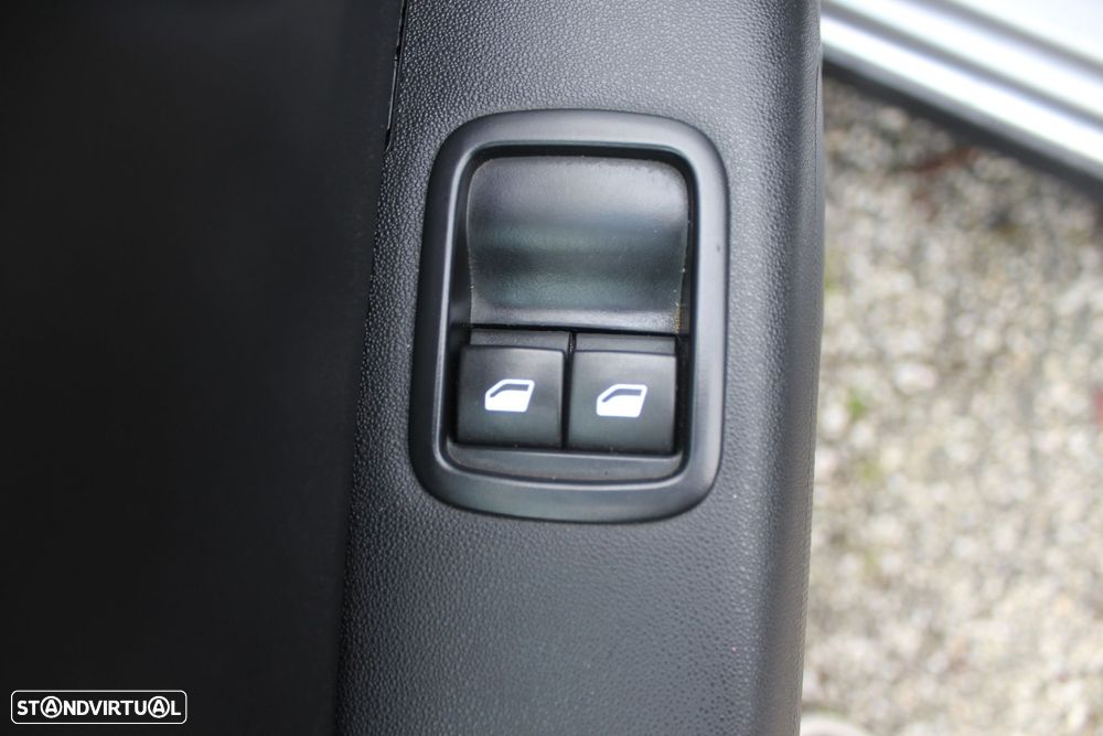 Citroën C3 1.2 PureTech Feel EAT6 - 5