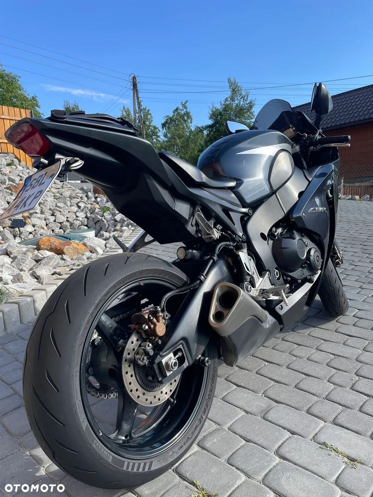 Honda CBR - 3