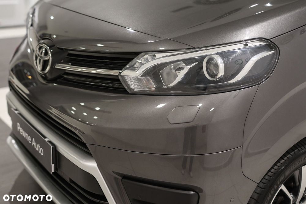 Toyota Proace Verso - 25