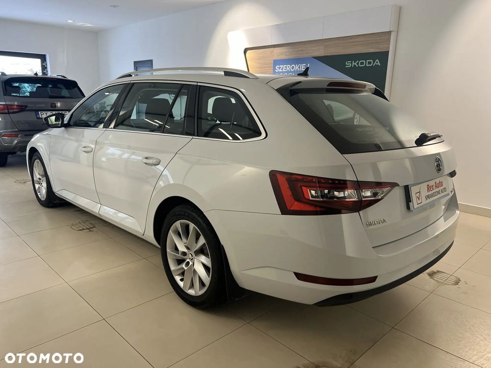Skoda Superb 2.0 TDI Style DSG7 - 6