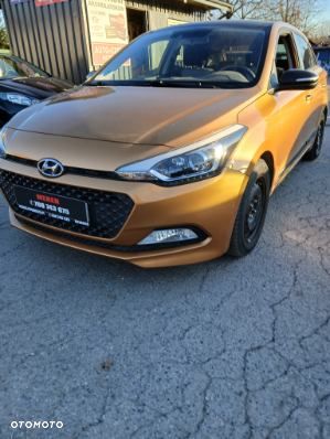 Hyundai i20 1.2 Passion - 16