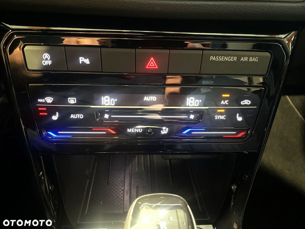 Volkswagen T-Cross 1.5 TSI ACT R-Line Plus DSG - 28