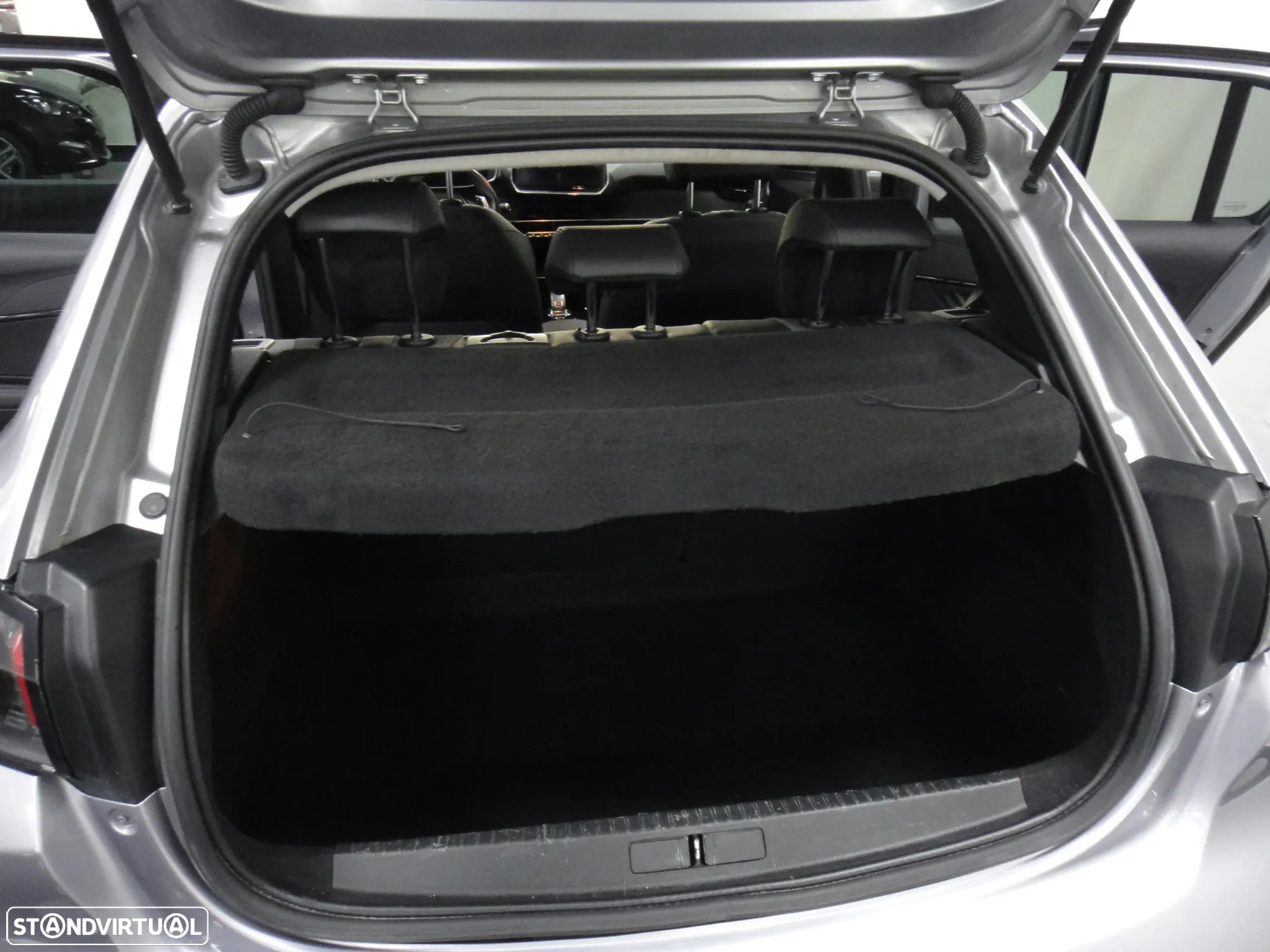 Peugeot 208 PureTech 100 EAT8 Allure Pack - 14