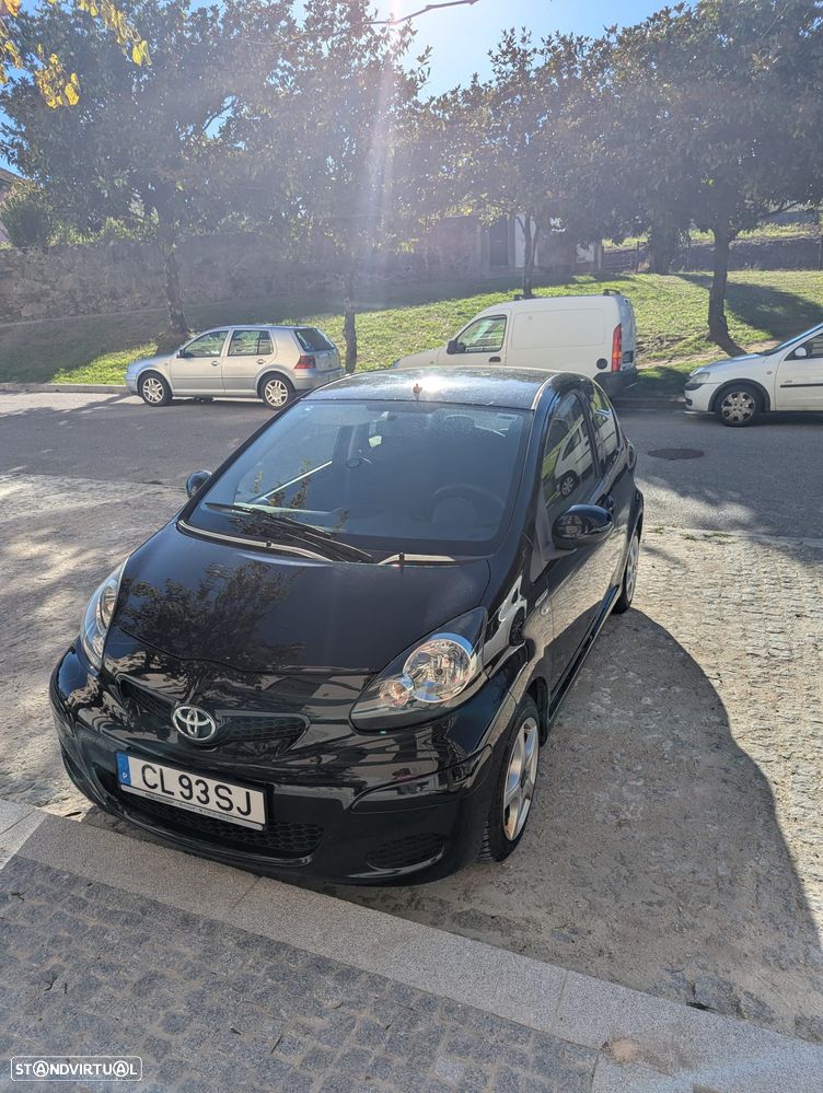 Toyota Aygo 1.0 + AC - 9