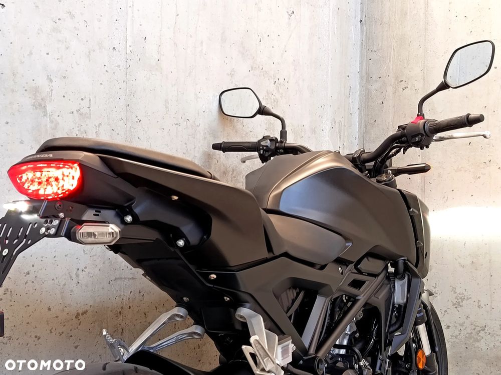 Honda CB - 19