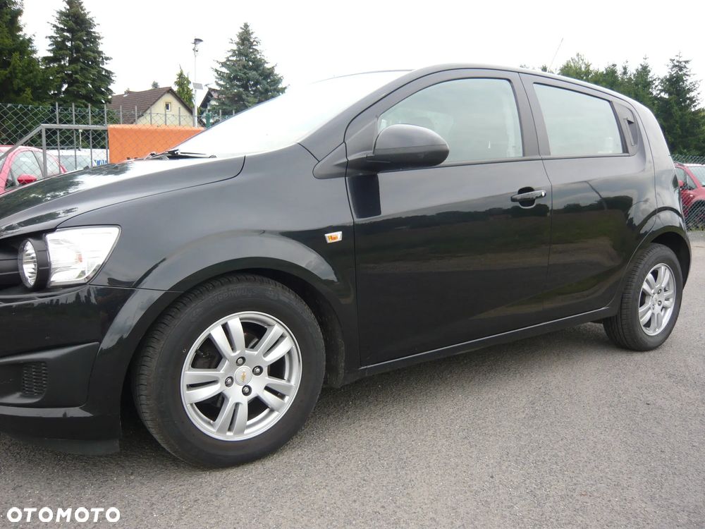 Chevrolet Aveo 1.4 16V LT - 2