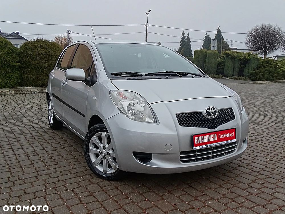 Toyota Yaris 1.3 Luna Premium - 26