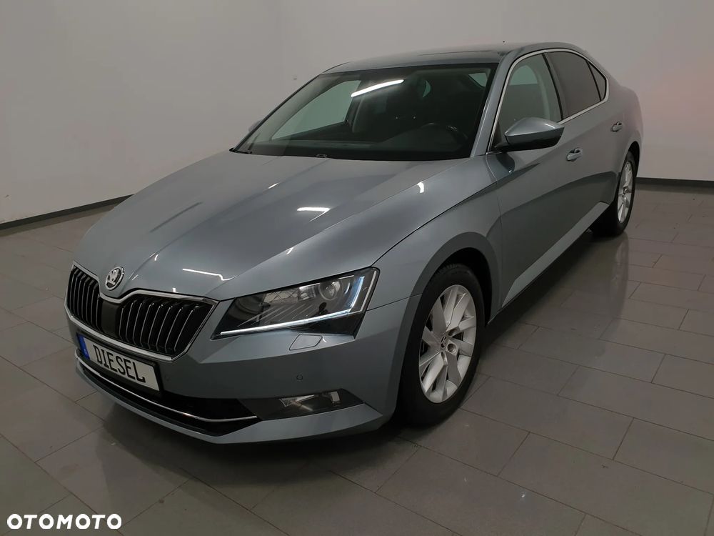 Skoda Superb 2.0 TDI Sportline - 36