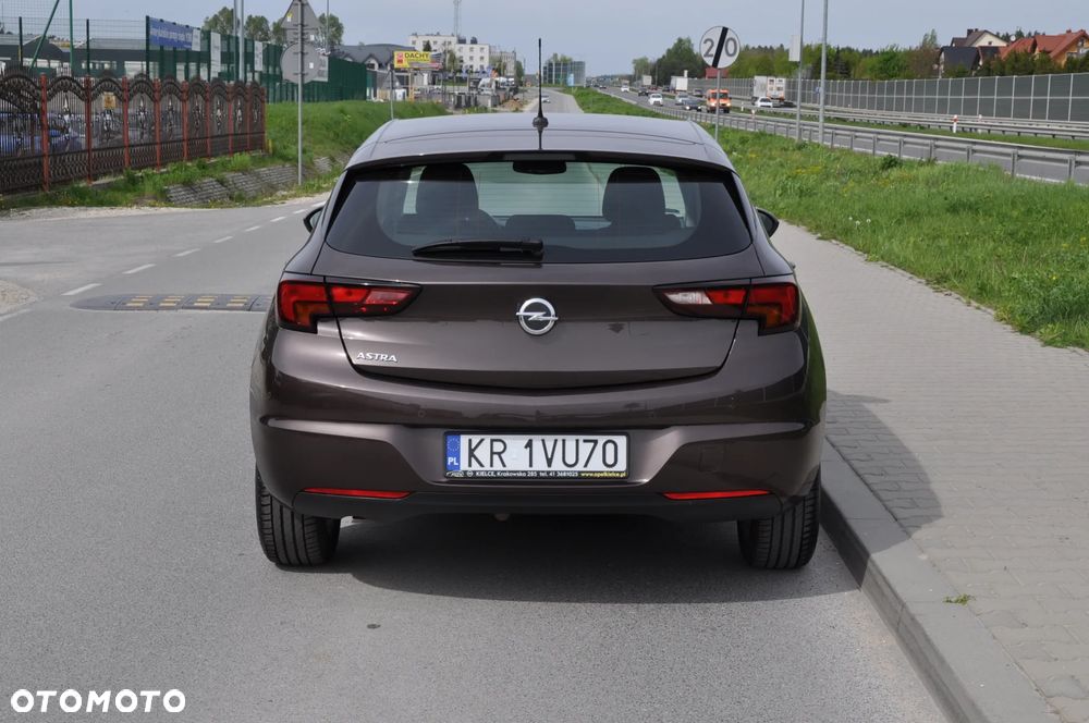 Opel Astra 1.4 T Enjoy - 9