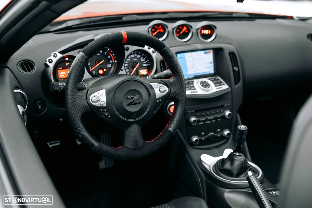 Nissan 370 Z - 14