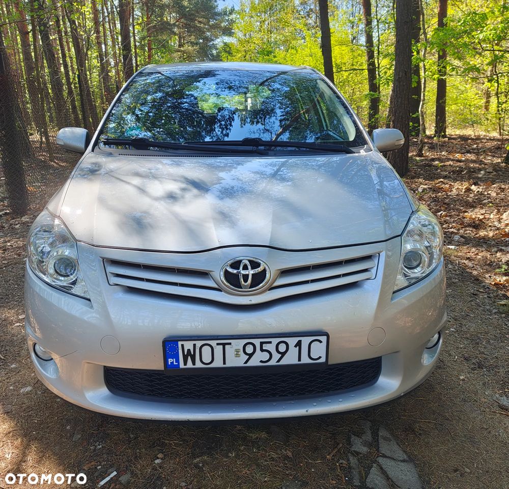 Toyota Auris - 10
