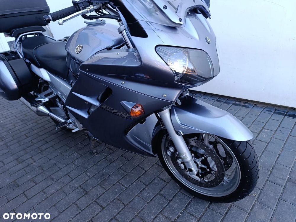 Yamaha FJR - 26