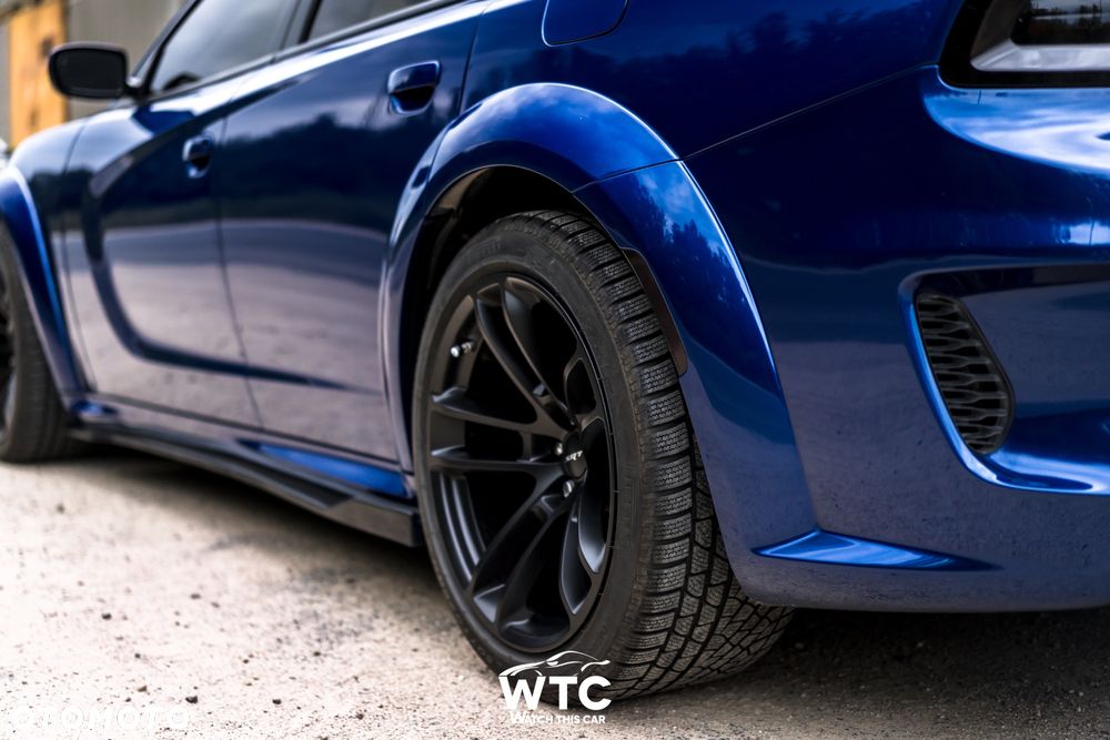 Dodge Charger 6.4 Scat Pack Widebody - 4
