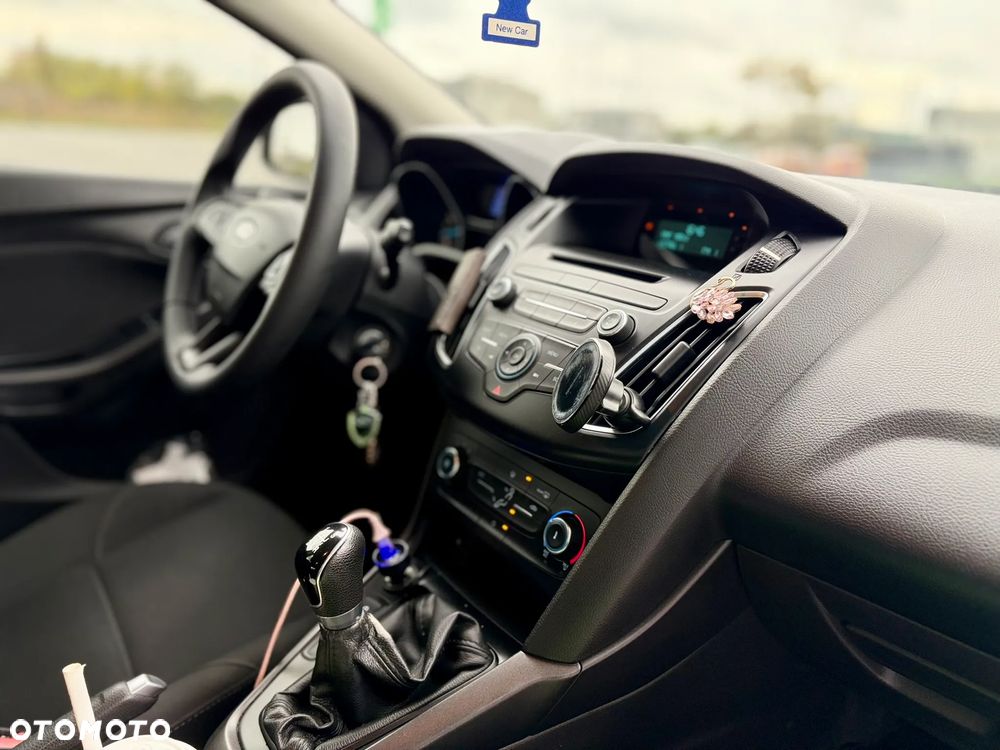 Ford Focus 1.0 EcoBoost 99g Trend - 8