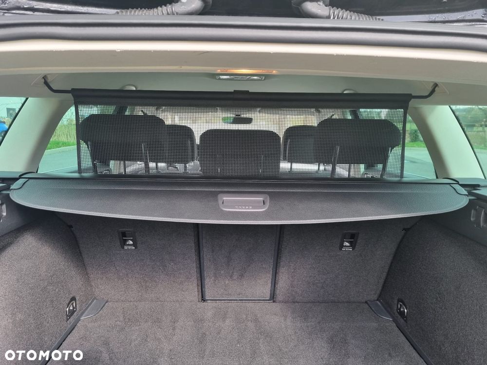 Volkswagen Passat Variant 2.0 TDI (BlueMotion Technology) Comfortline - 12