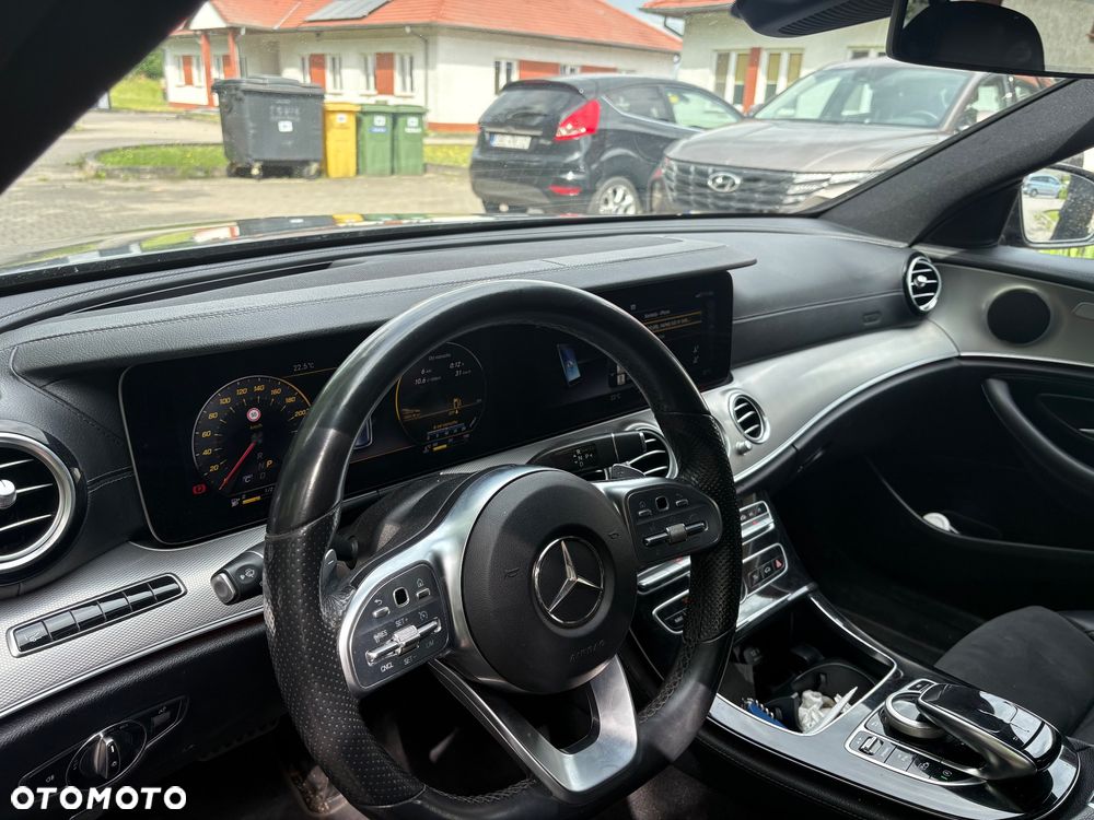 Mercedes-Benz Klasa E 220 d AMG - 10