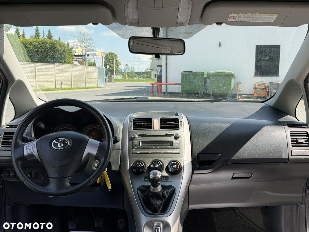 Toyota Auris 1.4 D-4D Premium - 6