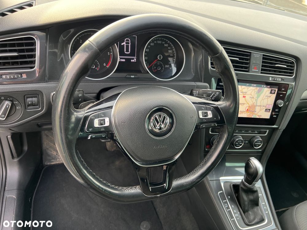 Volkswagen Golf Variant - 10