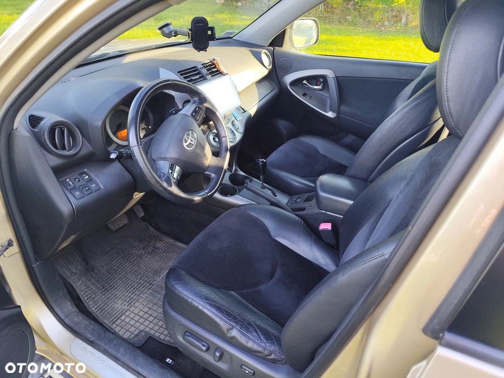 Toyota RAV4 2.0 VVT-i Prestige NAVI MS - 7