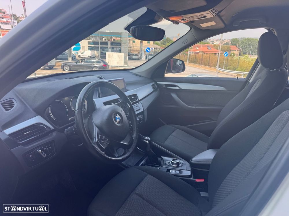 BMW X1 25 e xDrive Corporate Edition - 9
