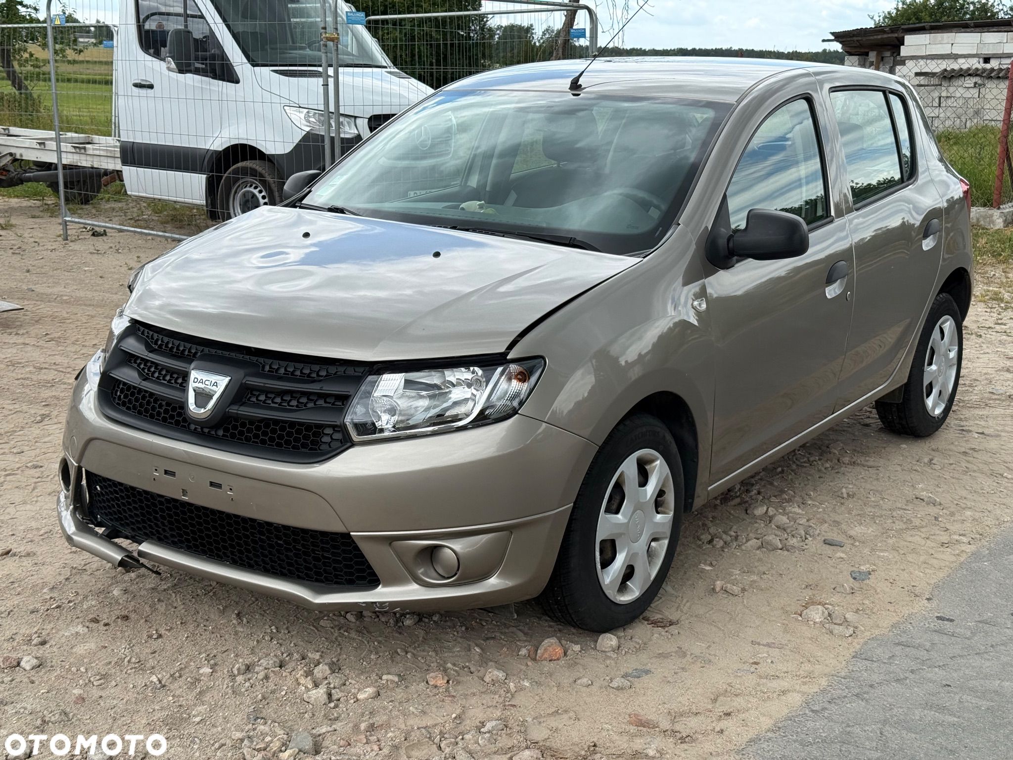 Dacia Sandero 1.2 16V 75 Laureate - 1