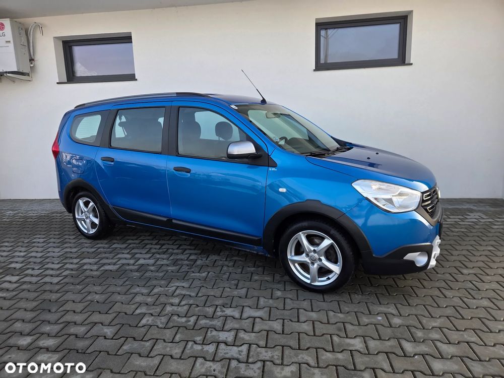 Dacia Lodgy dCi 110 Stepway Celebration - 17