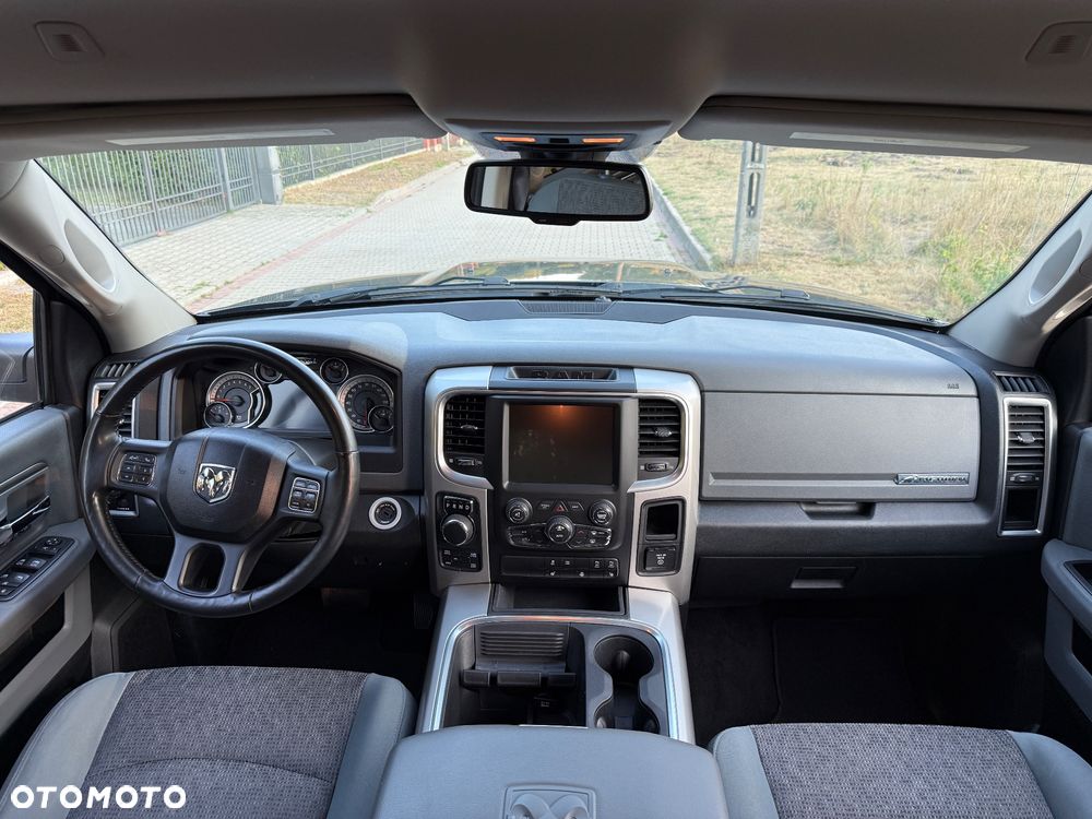 RAM 1500 Crew Cab Shortbed Bighorn - 9