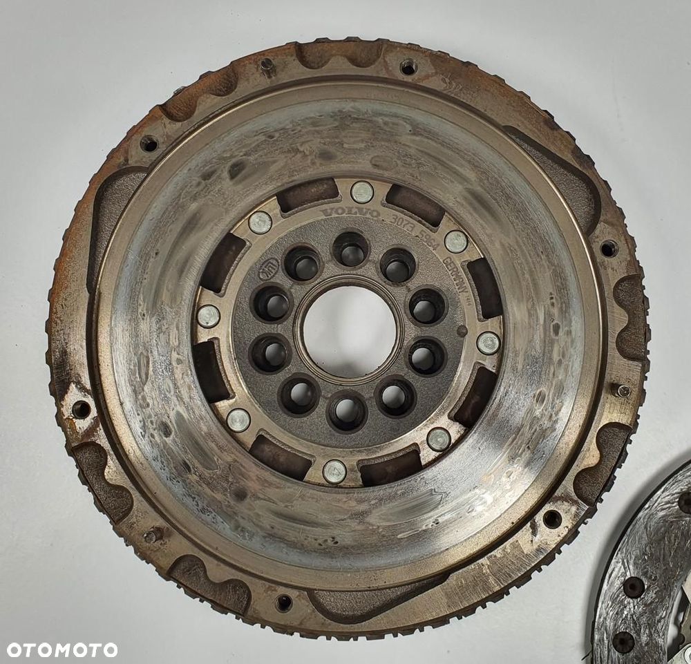 SPRZĘGŁO KOMPLETNE VOLVO V70 II 2.4 B 30735964 8689969 - 4