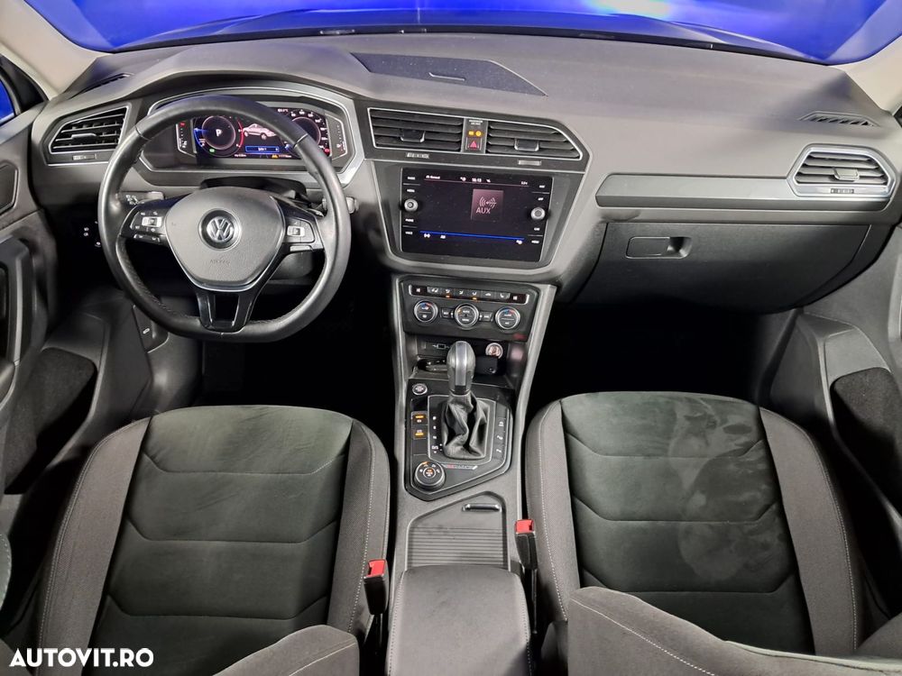 Volkswagen Tiguan - 11