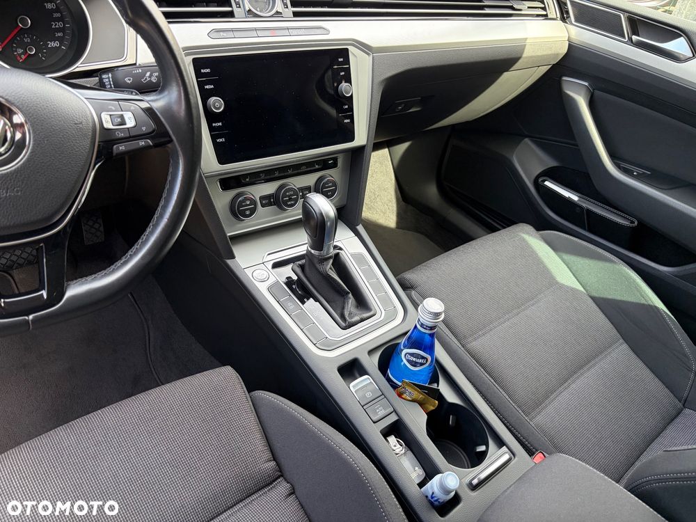 Volkswagen Passat 1.8 TSI BMT Comfortline DSG - 29