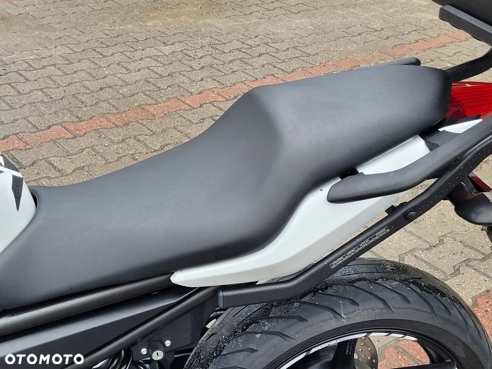 Yamaha XJ - 16