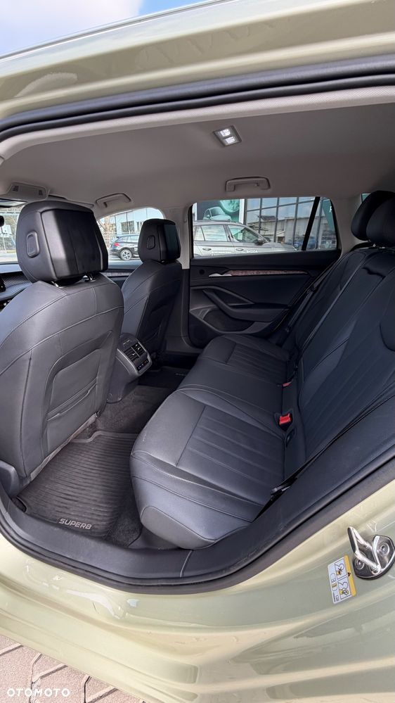 Skoda Superb 2.0 TDI SCR 4x4 L&K DSG - 11