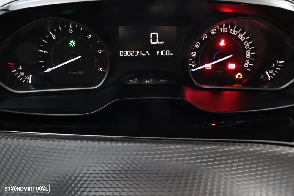 Peugeot 208 1.5 BlueHDi Signature - 17