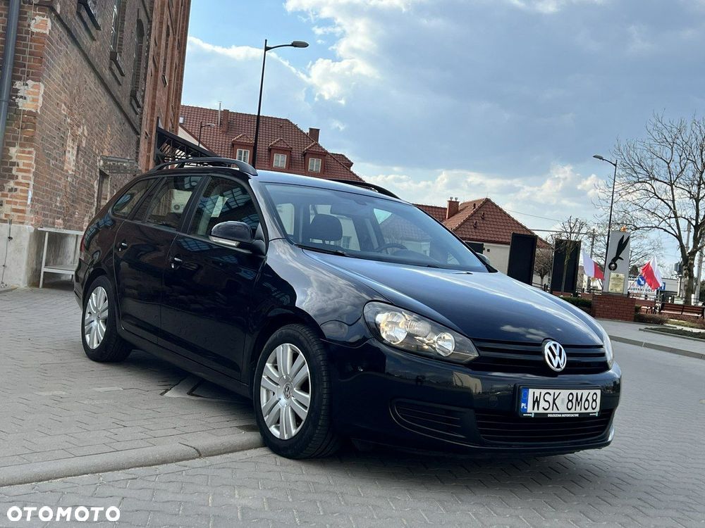 Volkswagen Golf - 6