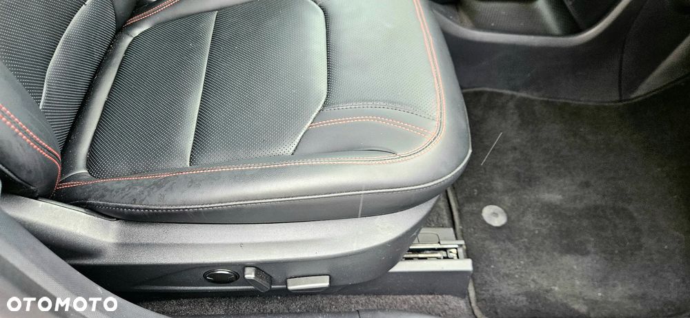 Ford Mustang Mach-E 88 kWh AWD Premium - 27