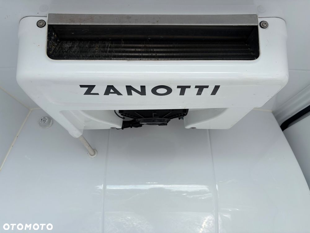 Toyota PROACE CITY - 21