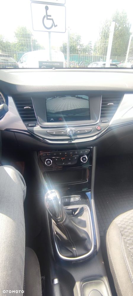 Opel Astra 1.2 T Elegance S&S - 8