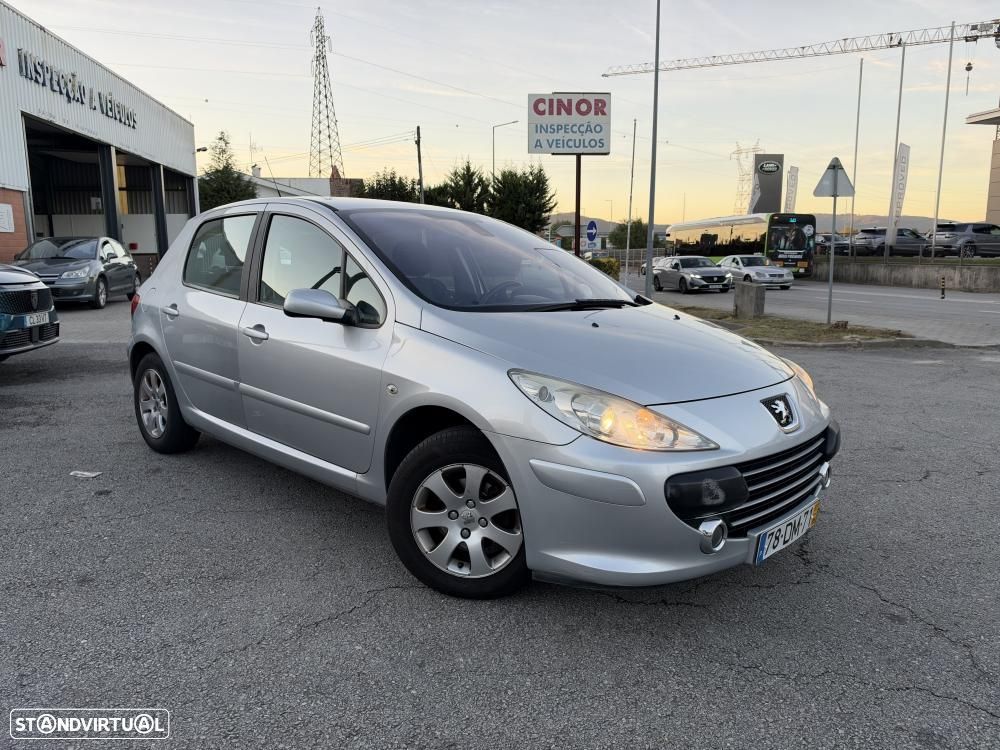 Peugeot 307 1.4 16V Premium - 2