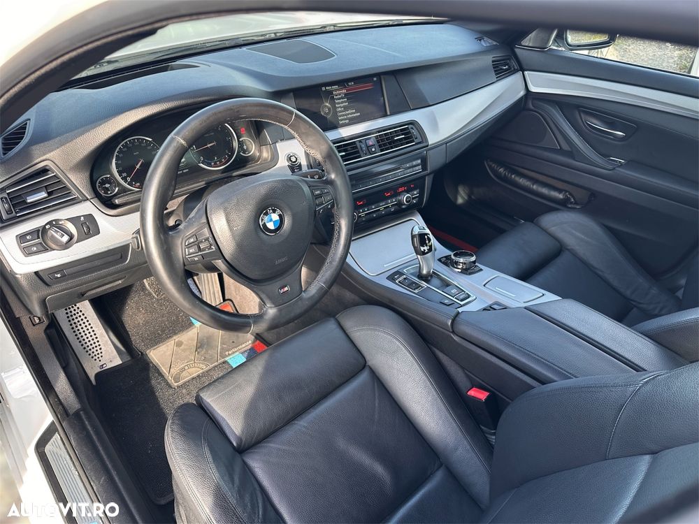 BMW Seria 5 520d xDrive Aut. Luxury Line - 7