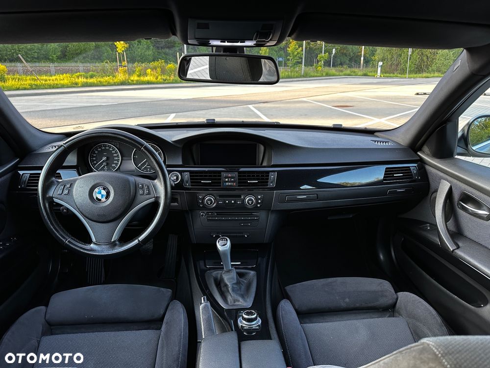 BMW Seria 3 320d DPF - 22