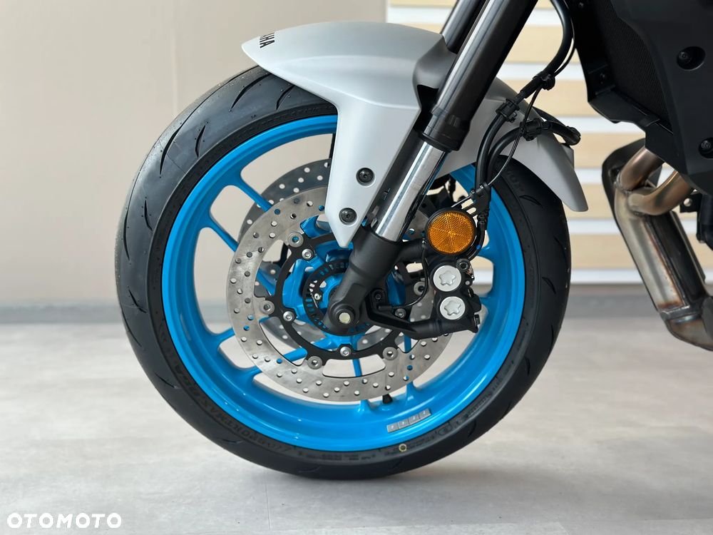 Yamaha MT - 9